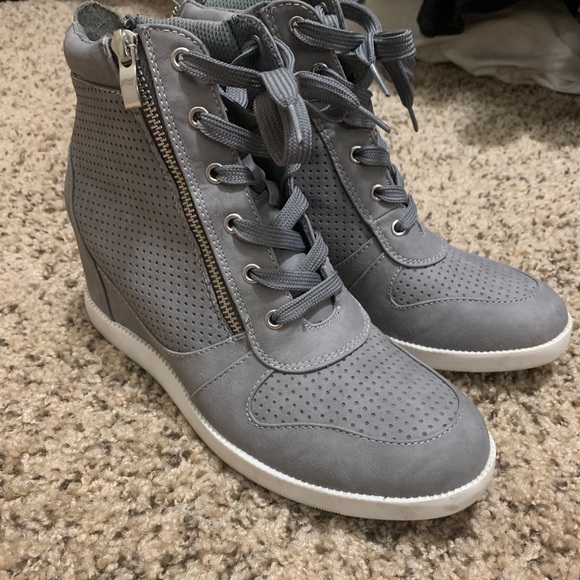 gray booties - Picture 4 of 5